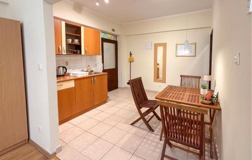 1 Bedroom Awesome Apartment In Rab