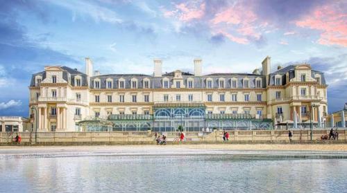 Citée Corsaire T1 bis de caractère intérieur raffiné & chaleureux un cocon élégant à 100m de la plage
