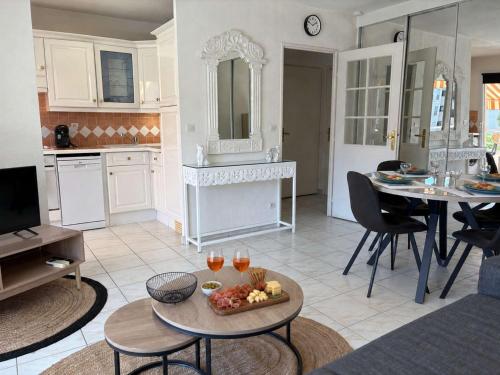 SR110-307 Appt 2 pièces 4 couchages ST RAPHAEL