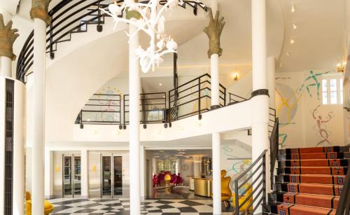 Hôtel Le Magnifique Paris