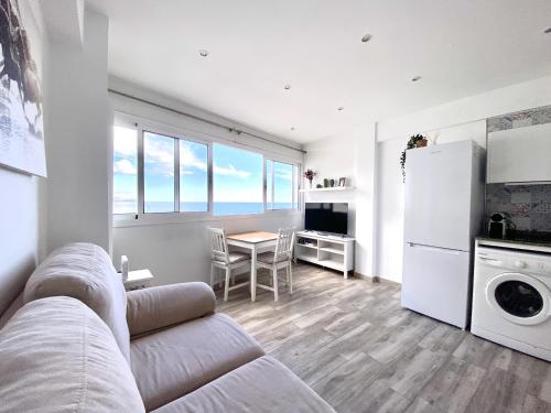 Acogedor Estudio Frente a la Playa de Fuengirola