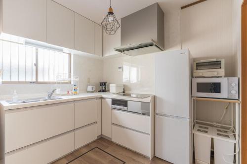 Osaka USJ Namba 15 Min Japanese Home Sleeps 6