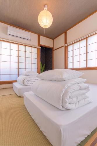 Osaka USJ Namba 15 Min Japanese Home Sleeps 6