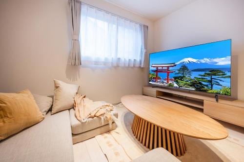 New Open, 4 mins walk from the station, 8 mins to Ueno, Newly built with a view of Skytree from the bedroom, Designer's House