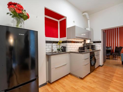 2 Bedroom Apartment in Vibrant Area near U3 & Westbahnhof