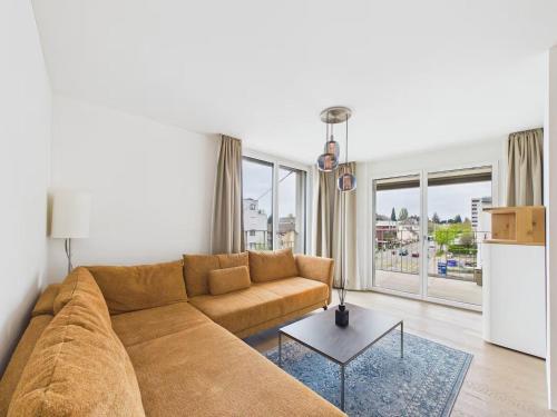 3Bed luxury DesignerResidence near City & Airport