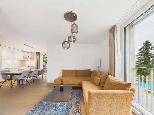 3Bed luxury DesignerResidence near City & Airport