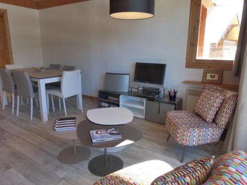 Résidence Lachat - Bel appartement 3 pièces 6 personnes proche de Méribel centre MAE-2331