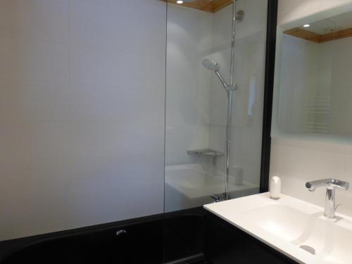 Résidence Lachat - Bel appartement 3 pièces 6 personnes proche de Méribel centre MAE-2331