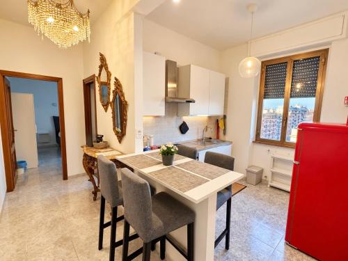 Ponte Lungo Charming Flat - Heart of Rome