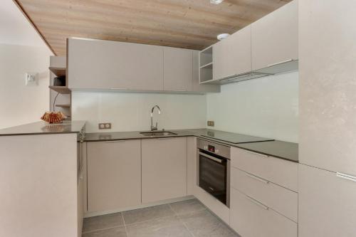 Résidence La Suite - Magnifique appartement 3 pièces cabine situé à Méribel centre proche des commerces et des pistes de ski MAE-6403