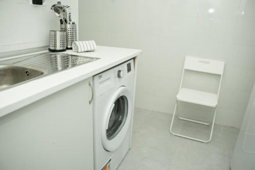 San Andres Street, Private rooms