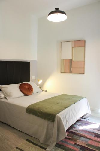 Matute Street, Private rooms