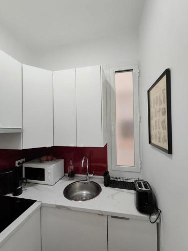 Zurbano Street, Private rooms