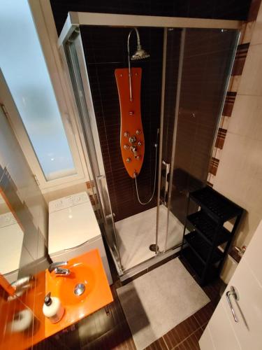 Zurbano Street, Private rooms