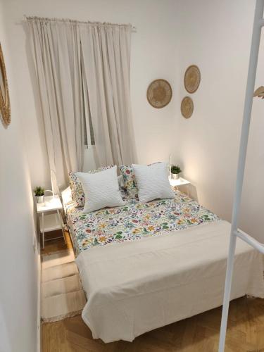 Zurbano Street, Private rooms