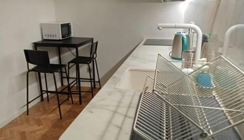 Gato street, Private rooms