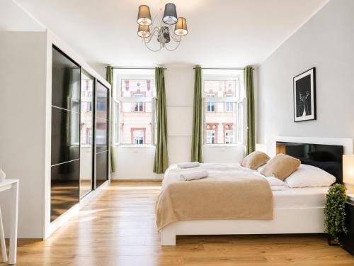 Spacious 2BR Apartment - Affordable Long-Stay Option