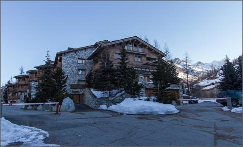 Résidence Roche De Fours - Appartement cosy · pied des pistes· Chatelard MAE-1943