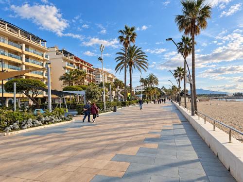 Room City Estepona M Méndez Cozy 3BR 2Bath
