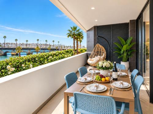 Marina View Luxury 2BR Apartment