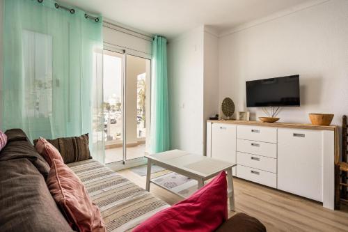 WELCS APARTAMENTO 453 EMP con terraza y vista al c
