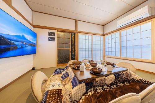 15 minutes from Haneda Airport - 2 minutes from the station - 1 minute from a convenience store - 6 people - Gas dryer - Sunken kotatsu - Ultra high speed WiFi - Seionan Omori