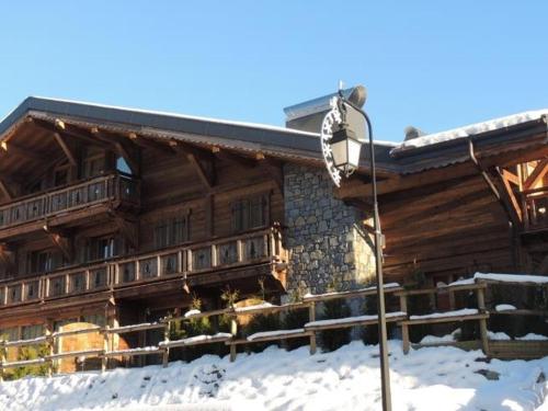 Duplex lumineux avec jardin, proche pistes, 6 pers, parking