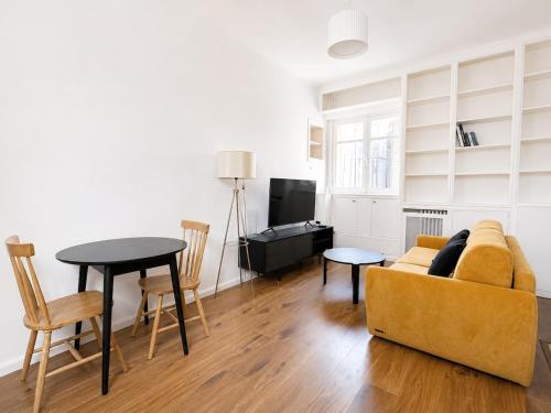 Very nice and cozy 4P apartment, Parc Monceau, Paris 8th arrondissement