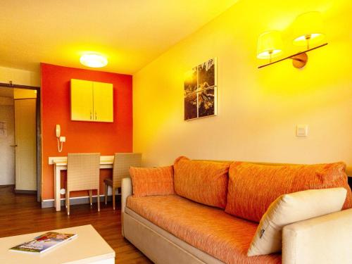 Duplex avec terrasse et solarium, accès piscine et parking compris