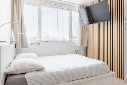 Cozy Retreat with Balcony - Lyon PartDieu TGV, Rhonexpress Airport