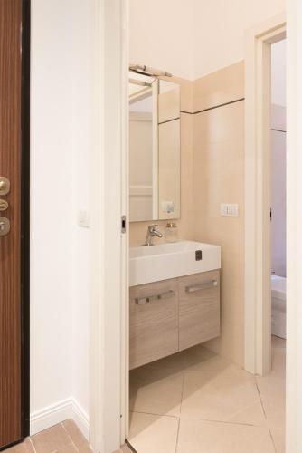 Porta Romana Garden Retreat - 3 Bedrooms & 2 Bathrooms
