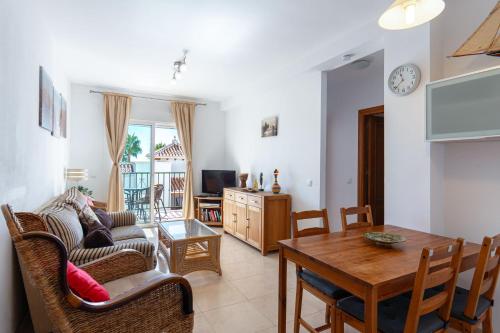 Chimenea Pinar 2 Apartments Casasol
