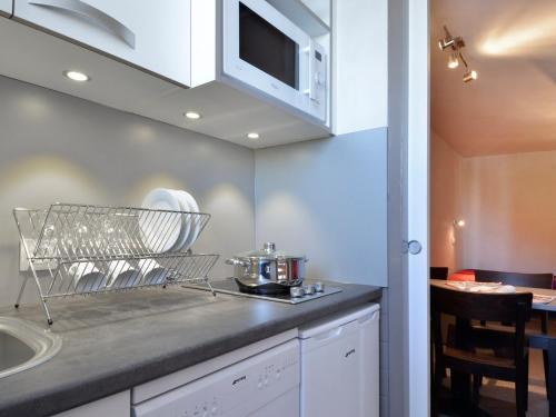 Studio Divisible Rénové au Pied des Pistes avec Balcon et Animaux Admis