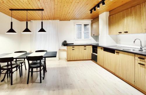 Edis Apartment 2 In the heart of Interlaken