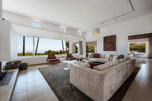 Villa Limena Luxury Golden Mile Villa Private Pool