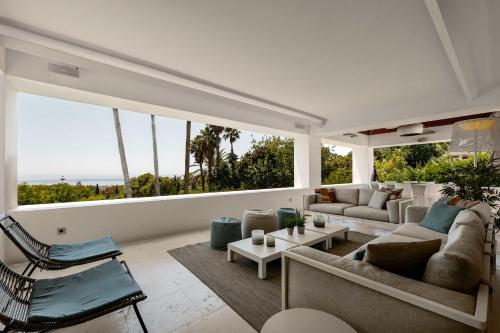 Villa Limena Luxury Golden Mile Villa Private Pool