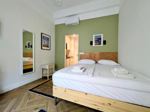 Dinostratus House - Boutique Rooms & Apartments