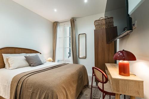 Lovely Apartment with Balcony in Sagrada Familia