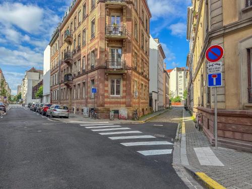 La Cerise - Strasbourg Centre - Cozy Studio - Wifi & TV