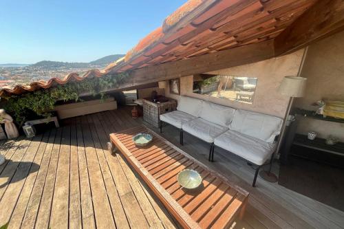 Bright duplex with superb view and terrace