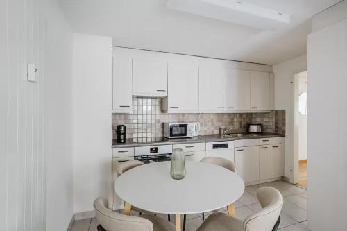 Lavender Suite 4 5 Room Flat Zurich Oberstrass