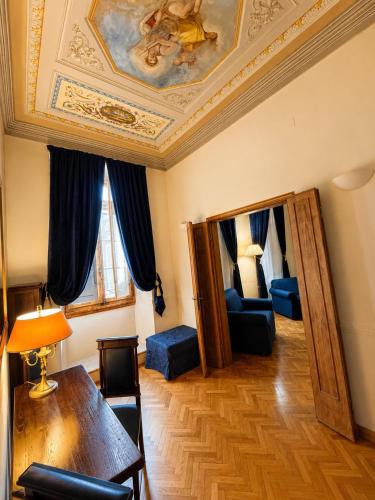 Tornabuoni La Petite Suite P&P Property Prestige