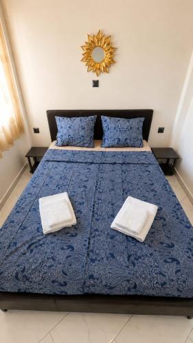 Thea Penthouse - 2BR, Sea View Terrace I Beach