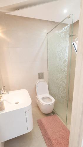 Thea Penthouse - 2BR, Sea View Terrace I Beach