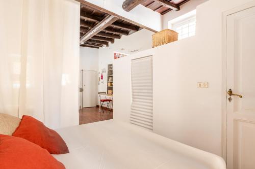 Parione 38
