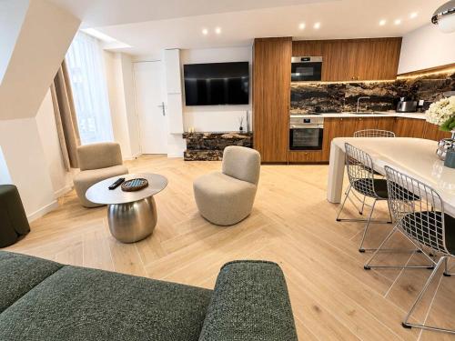 Appartement charmant 3 room - 8p - Etienne marcel