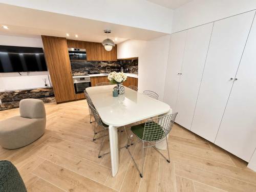 Appartement charmant 3 room - 8p - Etienne marcel