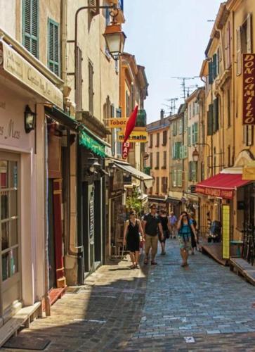 New loft 1 bedroom flat cannes croisette Palais des festivals