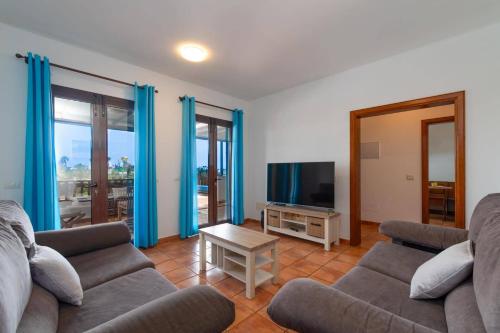 Villa Clarybel by Villa Plus